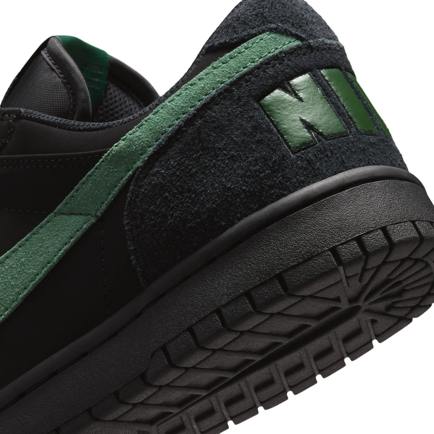 Big Nike Low - Mens - Image 8