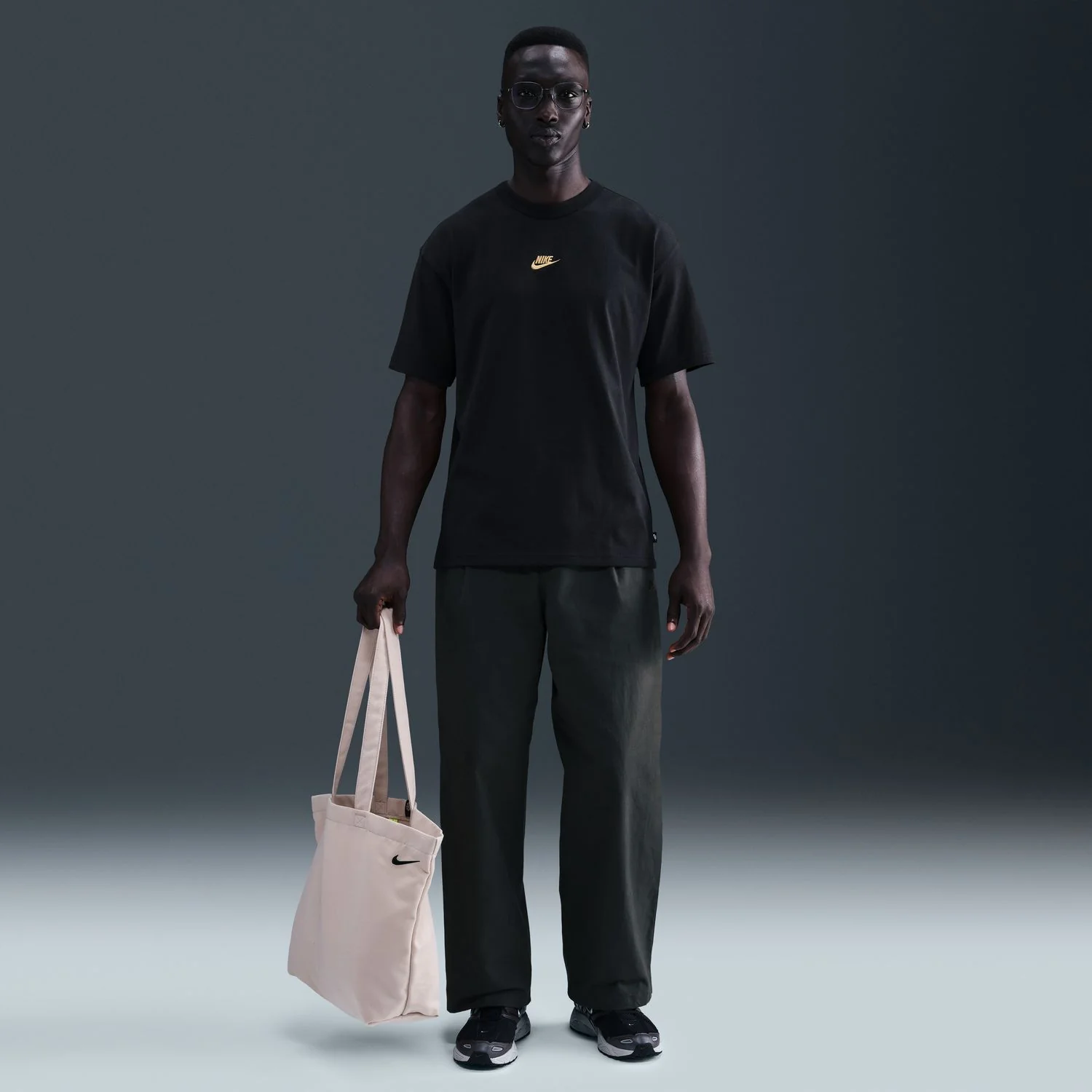 HW Essential Tee -Mens - Image 3