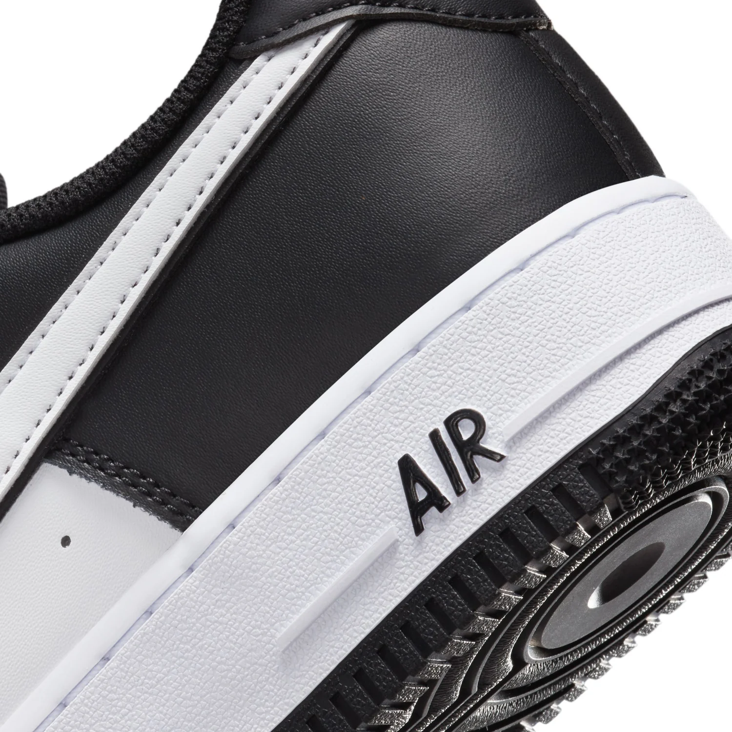 Air Force 1 Low 07 - Mens - Image 8