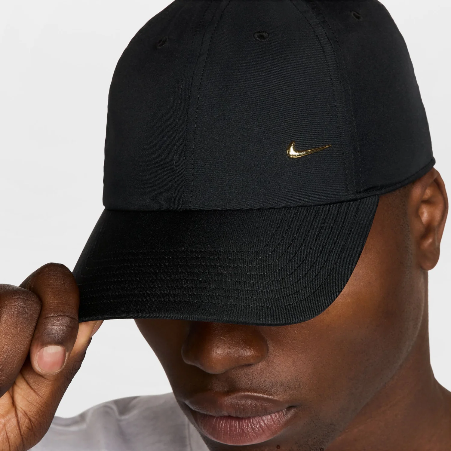 Nike Club Cap Metal Swoosh Strapback - Image 3