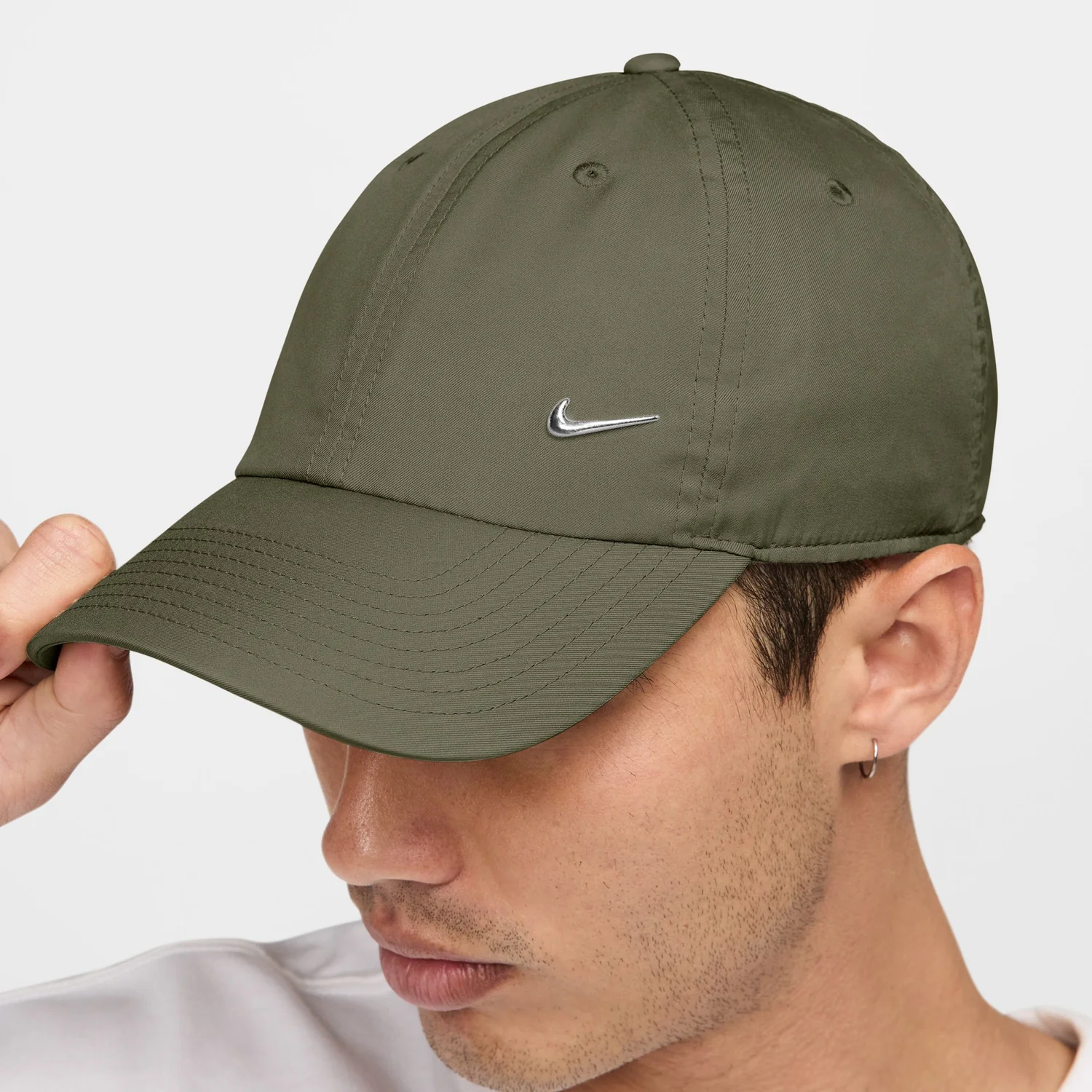Nike Club Cap Metal Swoosh Strapback - Image 3