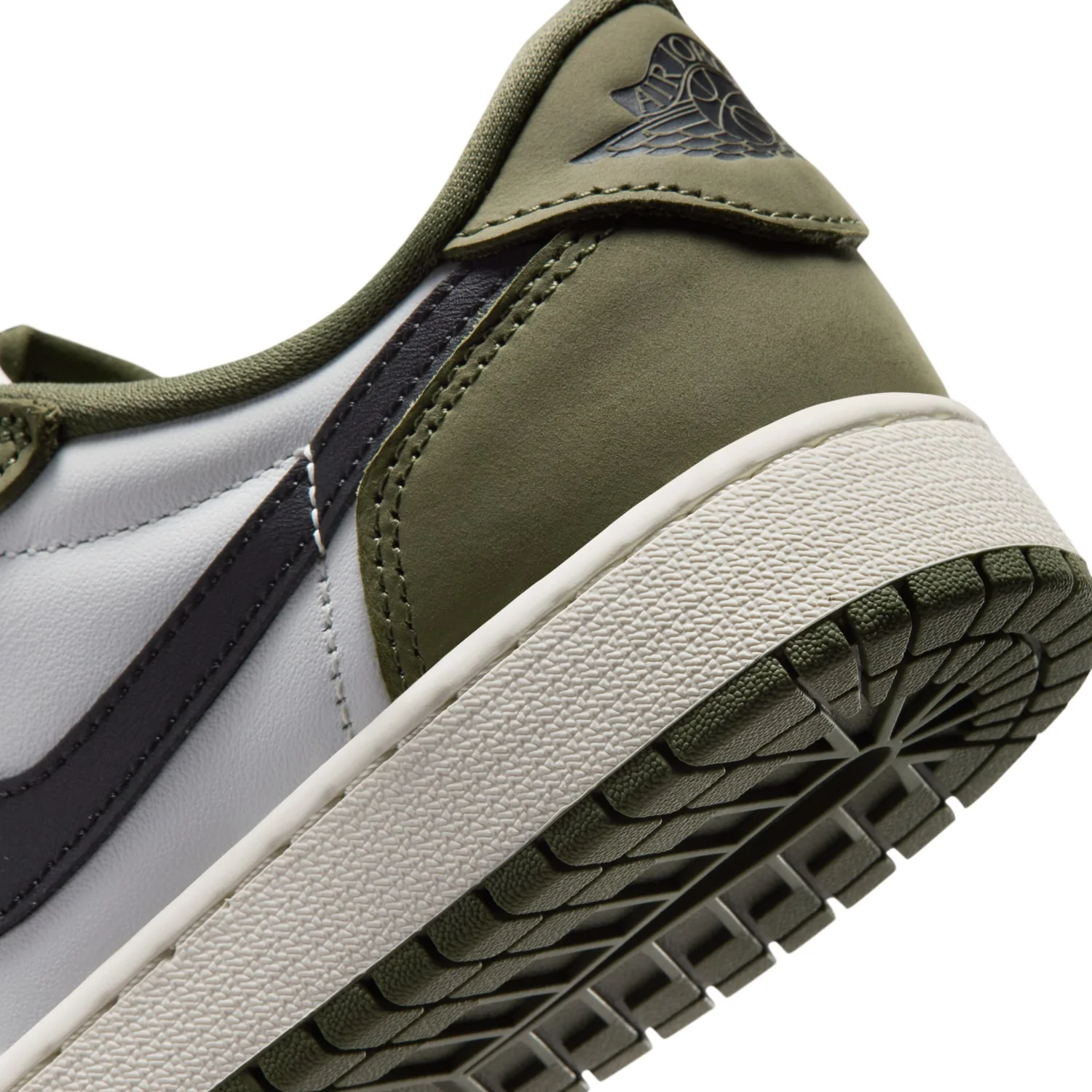 Retro 1 Low OG - Youth - Image 7