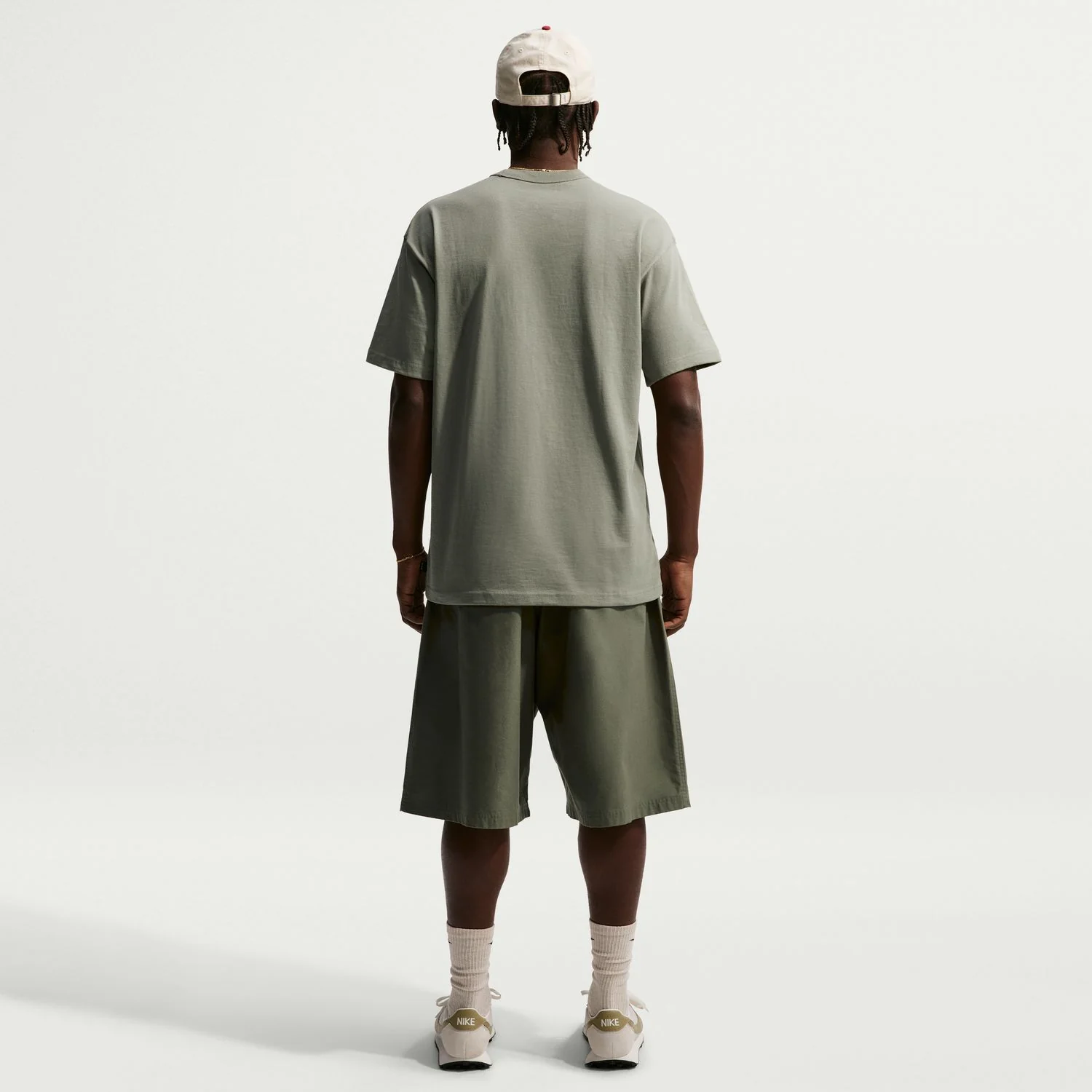 HW Essential Tee -Mens - Image 5
