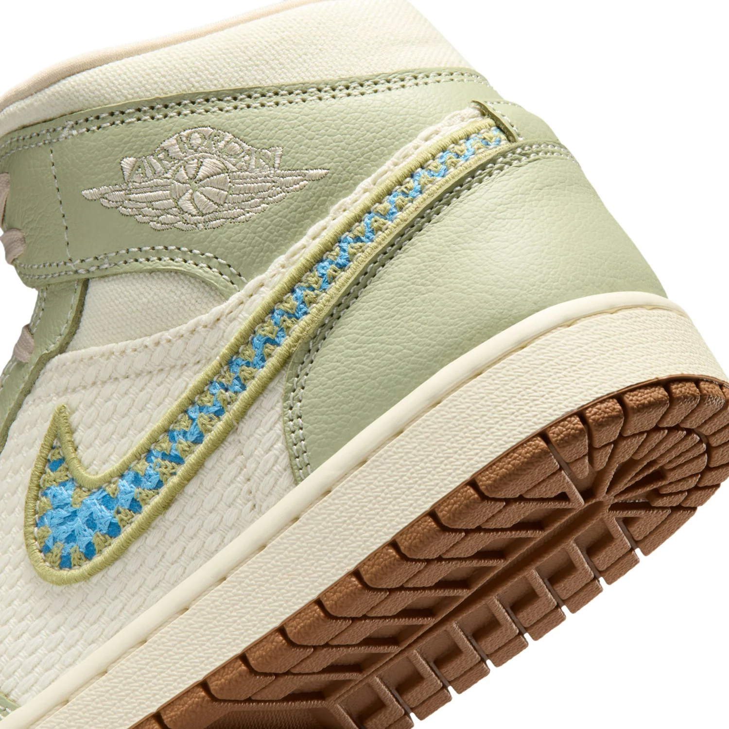 AJ 1 Mid SE - Womens - Image 8