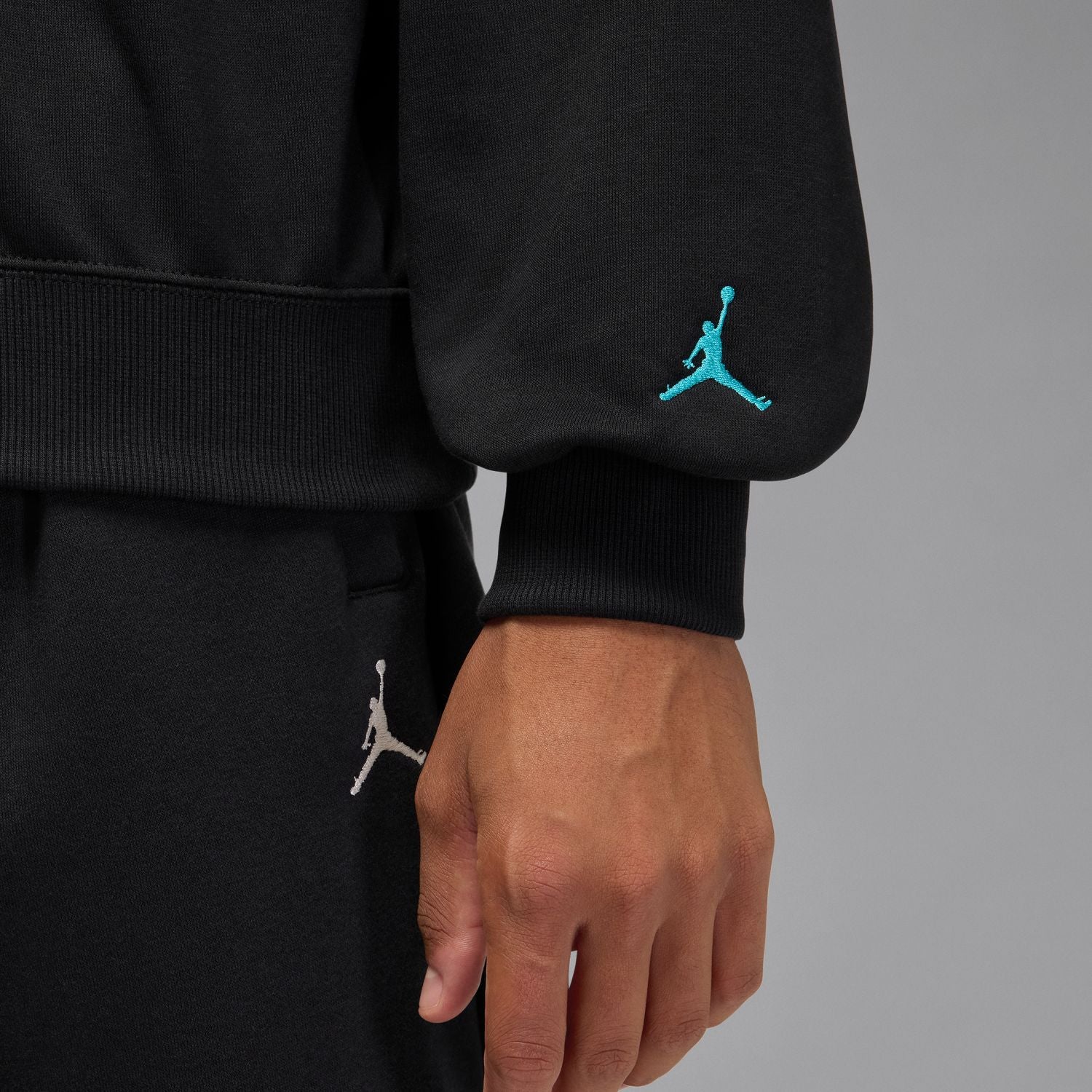 Brooklyn AJ11 Fleece Crew - Image 6