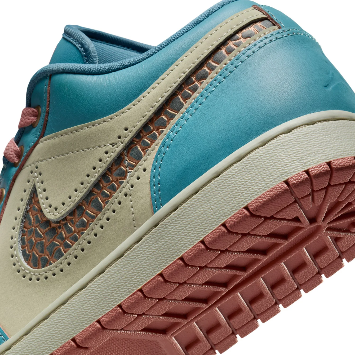 AJ 1 Low SE - Mens - Image 8