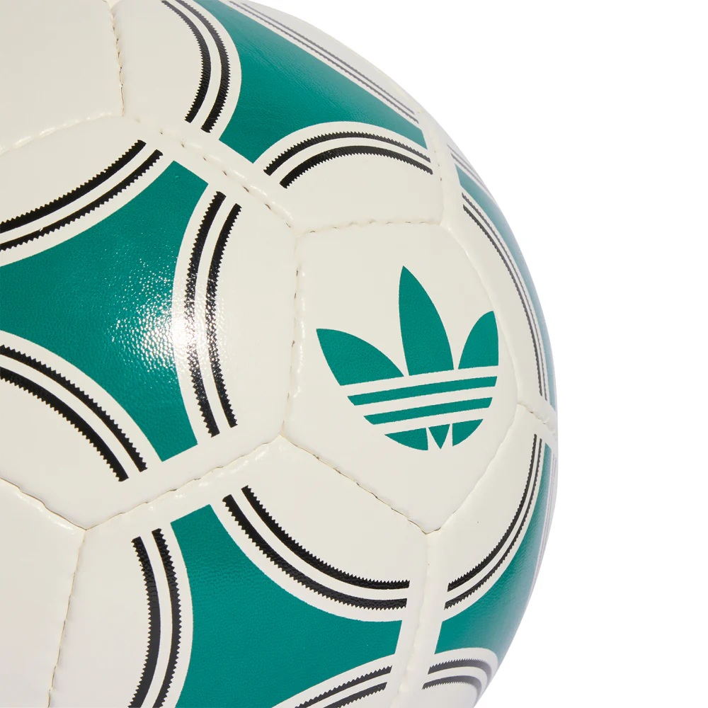 Liverpool Football Club Trefoil Ball - Image 3