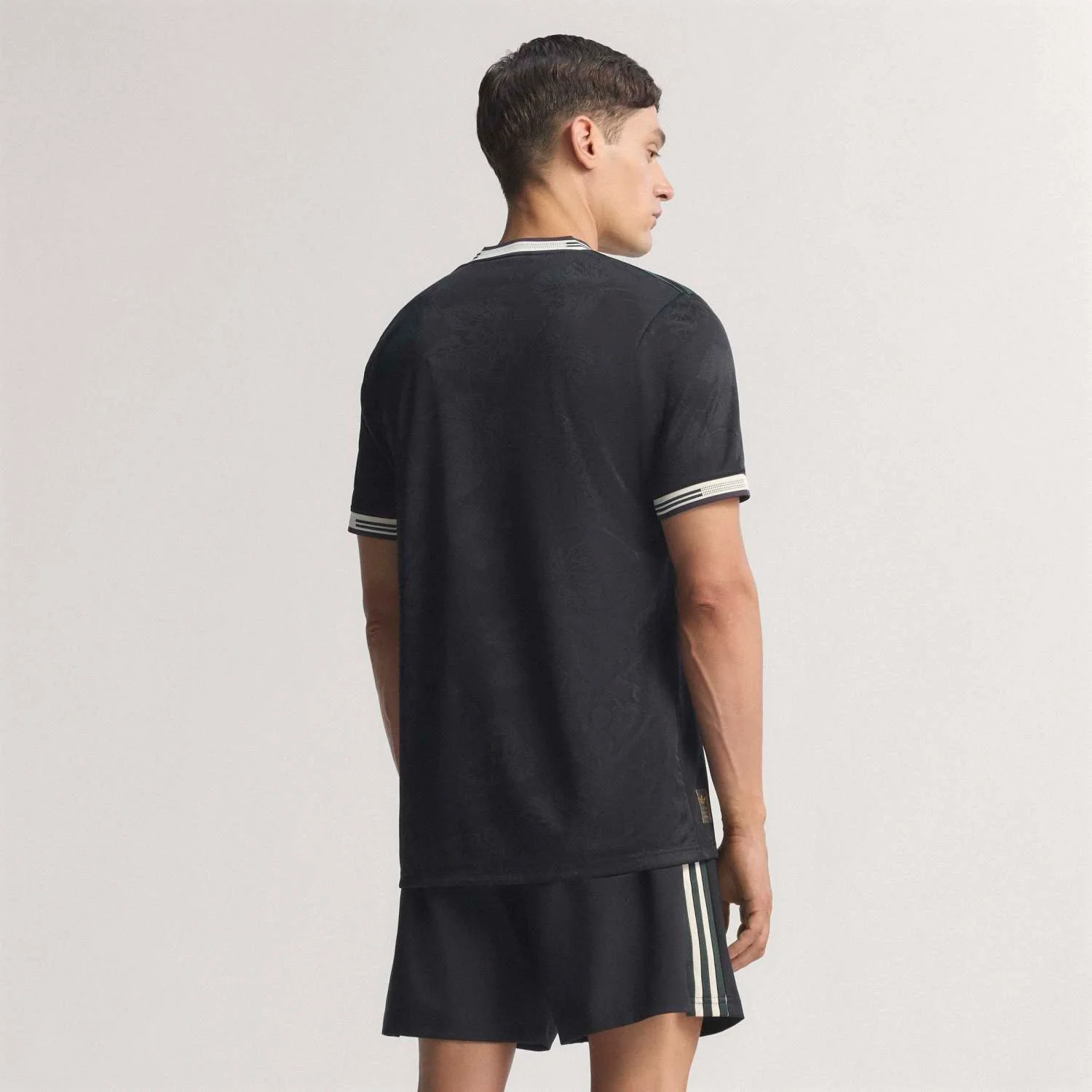 Juventus 25/26 Authentic 3rd Jersey - Mens - Image 7